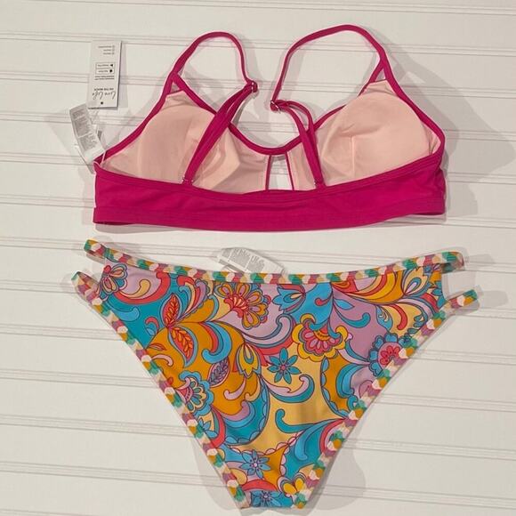 Cupshe Women Bikini Large NWT 2 Piece Hot Pink Paisley V Front High Waist Cheeky - Picture 2 of 4